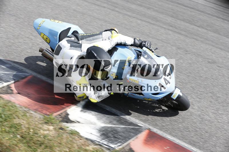 /Archiv-2025/05 14.04.2025 Plüss Moto Sport ADR/Freies Fahren/145